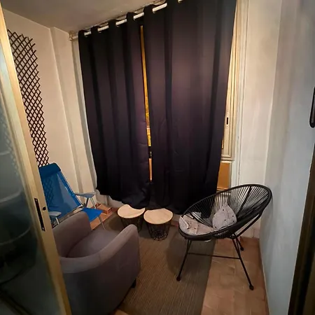 Grand Climatise Avec Place Privative Apartment